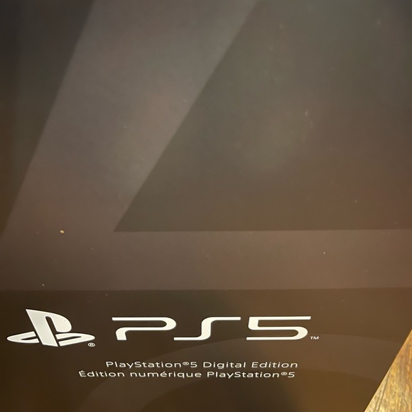 PlayStation 5 Digital Edition - Picture 9 of 14
